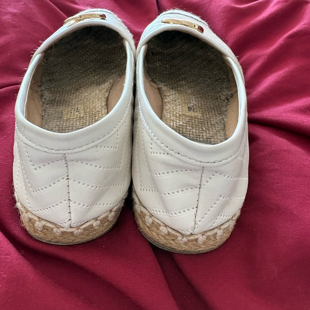 Gucci Cream Quilted Leather Espadrille Flats with Gold Double G - Picture 5 of 6